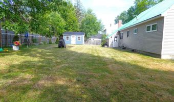 5 Mayflower Rd, Augusta, ME 04330