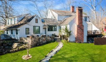 150 N Old Stone Bridge Rd, Cos Cob, CT 06807