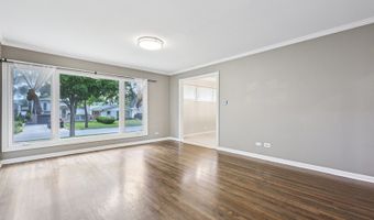 1334 S Dunton Ave, Arlington Heights, IL 60005