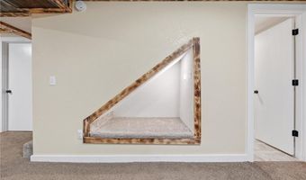 17341 N 158th St, Basehor, KS 66007