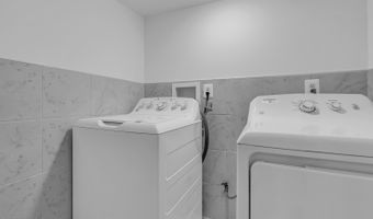 168 Leonardville Rd, Belford, NJ 07718
