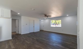 501 NORTH Ave, Bandon, OR 97411