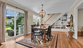 65 Serpentine Dr, Bayville, NJ 08721