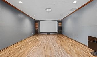 141 G St SW, Ardmore, OK 73401