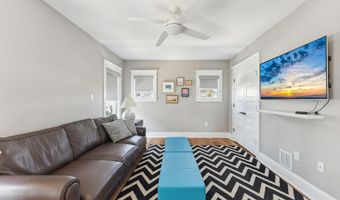 25 W 32nd St, Avalon, NJ 08202
