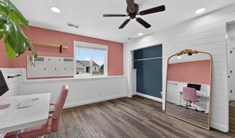 16913 Juniper Dr, Basehor, KS 66007