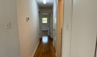 1301 N IVANHOE St, Alexandria, VA 22304