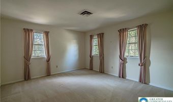 1425 N 39th St, Allentown, PA 18104