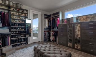 10337 Green Ember Dr, Las Vegas, NV 89135