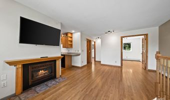 2044 Stonegate Cir, Anchorage, AK 99515