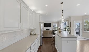 10200 Halfhitch Cir, Anchorage, AK 99515