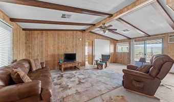 34820 S Desert Cv, Black Canyon City, AZ 85324