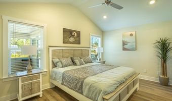 111 11th St, Apalachicola, FL 32320