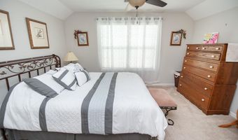921 Deepwood Ct, Boiling Springs, SC 29316