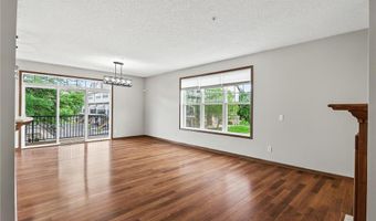 15533 Eagle Shore Dr 806, Apple Valley, MN 55124