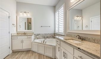 6008 SW Broadway St, Bentonville, AR 72713
