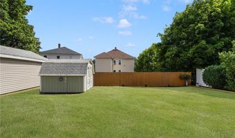 19 Bouvier Ave, Lincoln, RI 02838