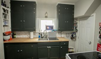267 Pine St, Bangor, ME 04401