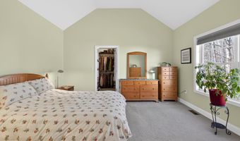 22 Mill Pond Rd 22, Brentwood, NH 03833