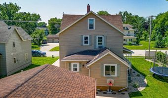 136 1st Ave, Alden, MN 56009