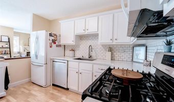 1429 Tahoe Valley Ct, Ballwin, MO 63021