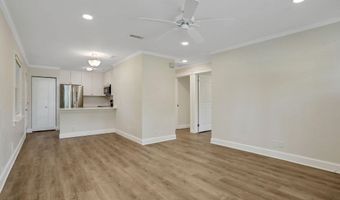 553 DAVID St, Atlantic Beach, FL 32233