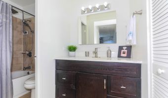 98-1038 Moanalua Rd 1905, Aiea, HI 96701