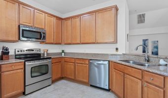741 ASHWORTH OVERLOOK Dr B, Apopka, FL 32712