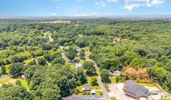 1839 Old Farmer Rd, Asheboro, NC 27205