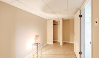 14536 BARKWOOD Dr, Rockville, MD 20853