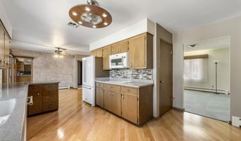 1303 SW 3RD Ave, Aledo, IL 61231