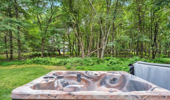 114 Petrarch Trl, Albrightsville, PA 18210