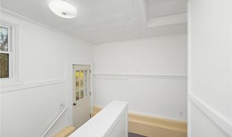 1737 Wampanoag Trl, Barrington, RI 02806