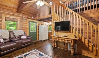 3330 Shamrock Ln, Birdseye, IN 47513
