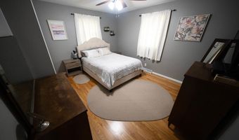 2411 Lynn Ave, Altoona, WI 54720