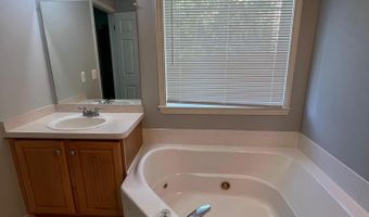 2815 Barclay Way, Ann Arbor, MI 48105