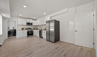1118 S CAREY St, Baltimore, MD 21223