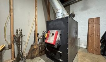 1267 State Route 250, Adena, OH 43901