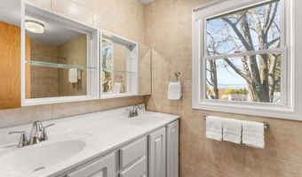 46 Chittenden Dr, Burlington, VT 05401