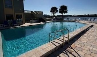 916 LAKE DESTINY Rd E, Altamonte Springs, FL 32714