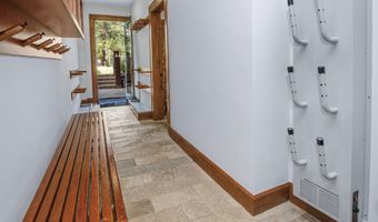 320 Hummingbird A101, Avon, CO 81620