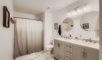 6887 Folkestone Rd 712, Apple Valley, MN 55124