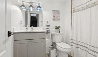 7 Kevin Ct, Bayville, NJ 08721