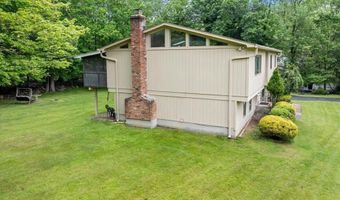 60 Smith Hill Rd, Airmont, NY 10952