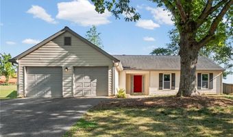 1194 Meadow Oaks Dr NW, Acworth, GA 30102