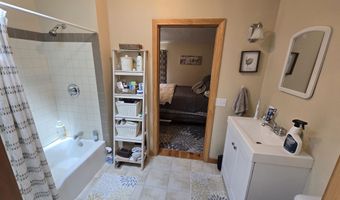 41 Brooklyn St, Barre, VT 05641