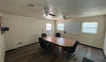 1501 W Broadway St, Andrews, TX 79714