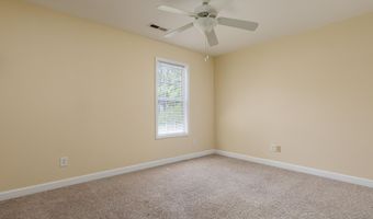 202 Clover Ct, Aberdeen, NC 28315