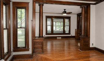 219 A Ave W, Albia, IA 52531