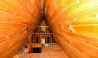 19 Castle Ln, Becket, MA 01223
